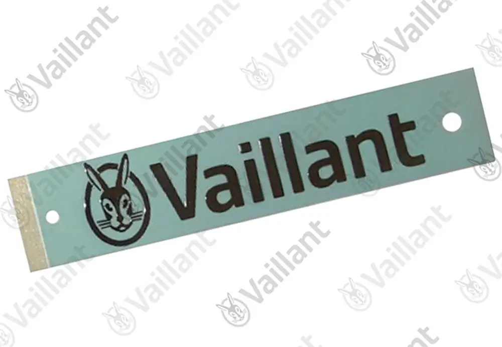 Vaillant Firmenschild in blauer Farbe mit schwarzem Schriftzug und Kaninchenlogo, zwei Löchern zum Befestigen auf der linken und rechten Seite.